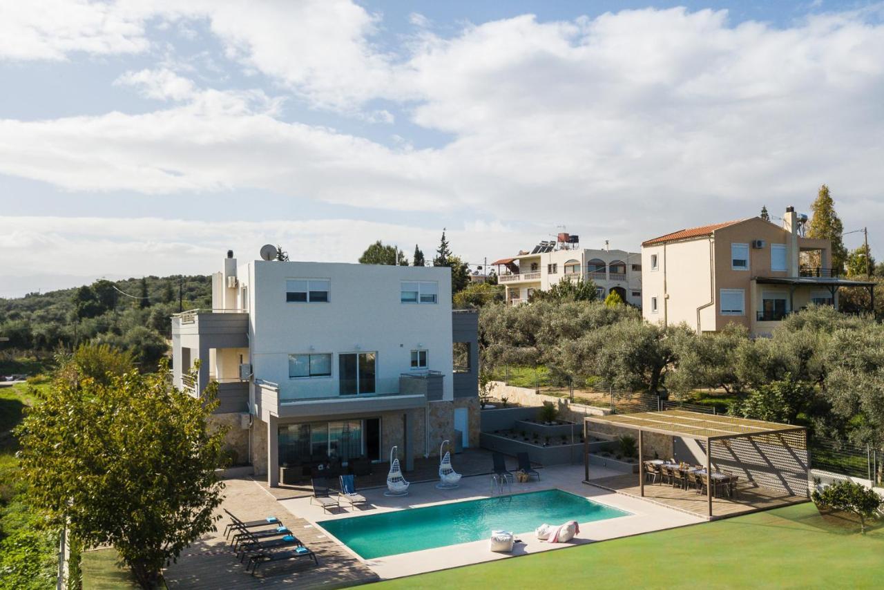 Villa Aelia I Modern & Ideal For Large Groups Galatás Exterior foto